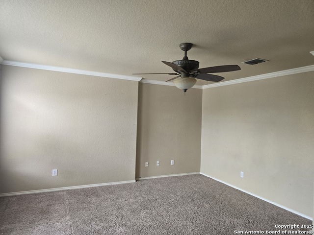 Listing photo id 8 for 9510 Rainbow Creek