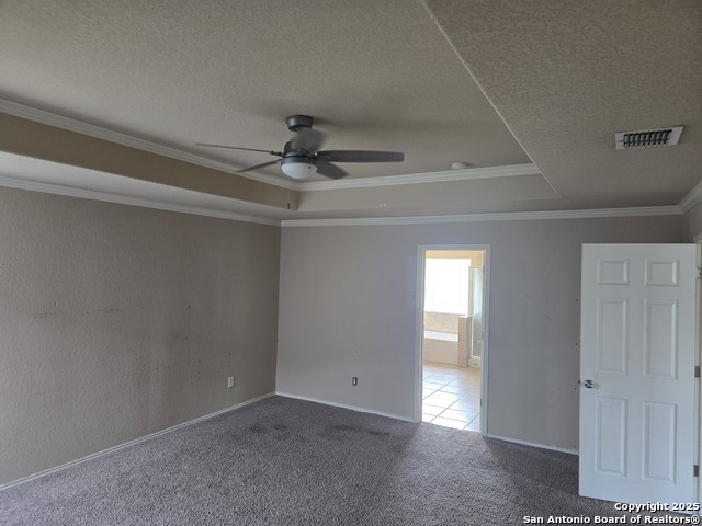 Listing photo id 11 for 9510 Rainbow Creek