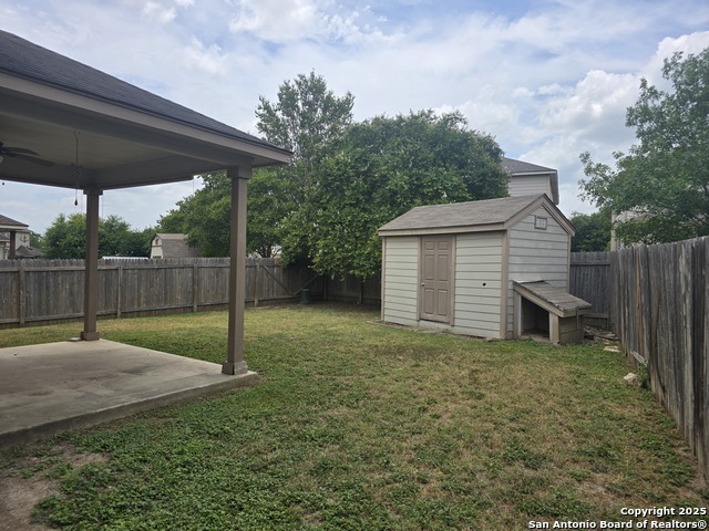 Listing photo id 14 for 9510 Rainbow Creek