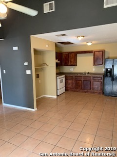 Image 3 of 10 For 7611 Windsor Oaks