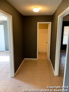 Image 7 of 10 For 7611 Windsor Oaks