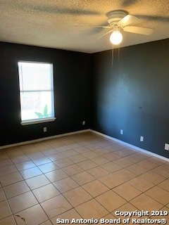 Image 8 of 10 For 7611 Windsor Oaks