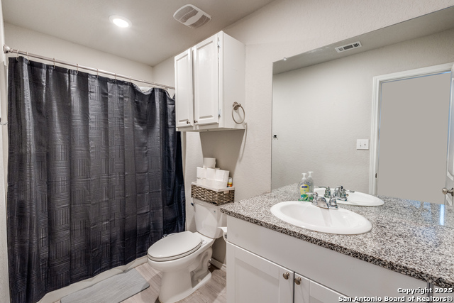 Image 15 of 22 For 5730 Leisure Cres