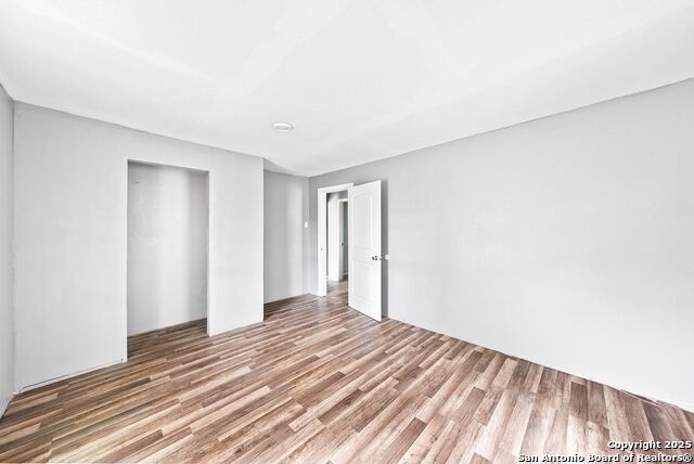 Image 18 of 27 For 2438 Royal Oaks