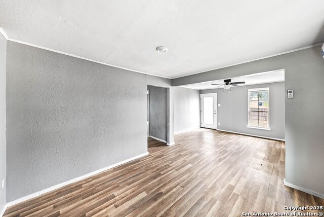 Image 9 of 27 For 2438 Royal Oaks