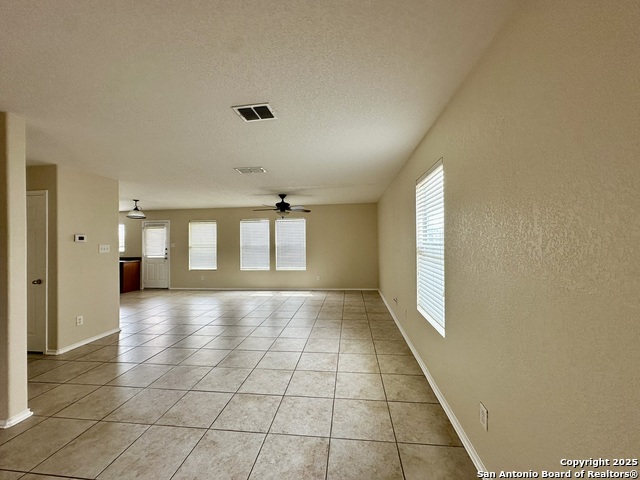 Listing photo id 1 for 327 Ville Serene