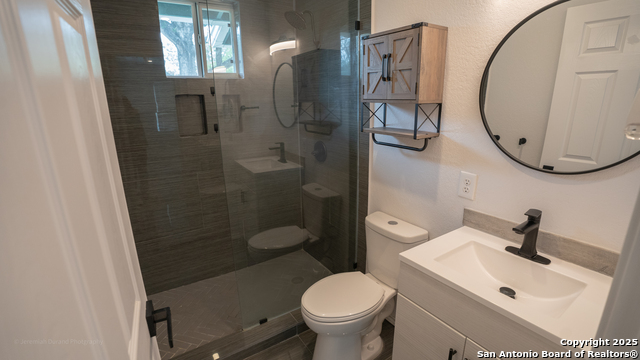 Image 11 of 21 For 1310 Vienna St