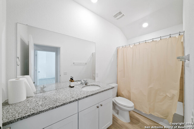 Image 20 of 26 For 4339 Meadowland Pl