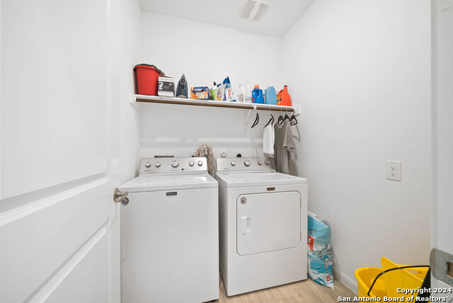 Image 22 of 26 For 4339 Meadowland Pl