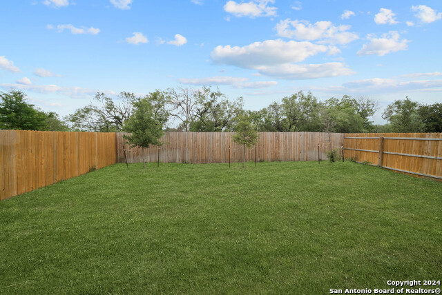 Image 23 of 26 For 4339 Meadowland Pl