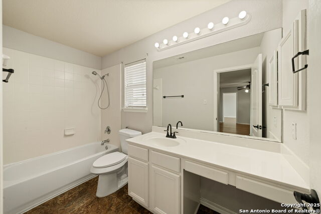 Image 27 of 34 For 26131 Meadowlark Bay