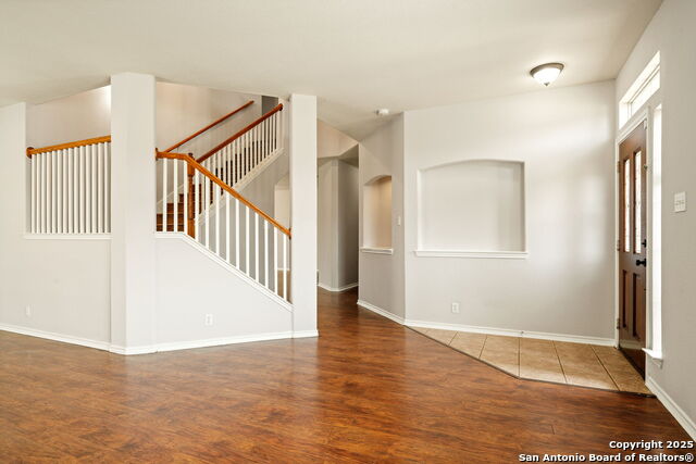 Image 4 of 34 For 26131 Meadowlark Bay