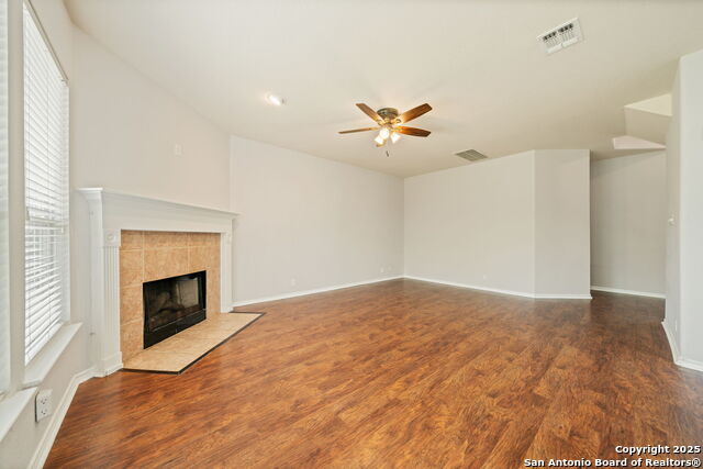 Image 7 of 34 For 26131 Meadowlark Bay