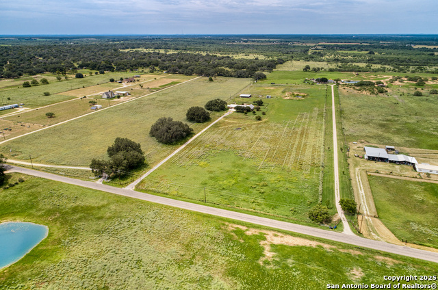 Listing photo id 26 for 870 County Road 761