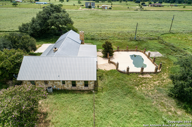 Listing photo id 30 for 870 County Road 761