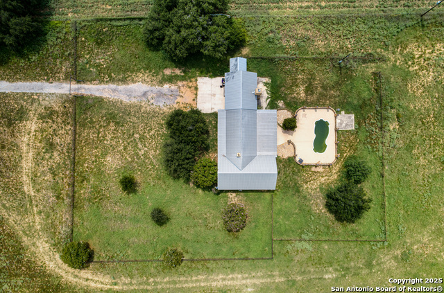 Listing photo id 4 for 870 County Road 761