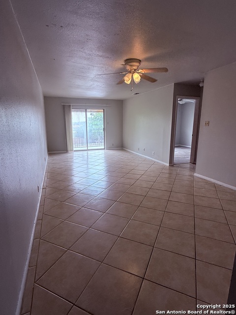 Image 2 of 10 For 923 Vance Jackson  804