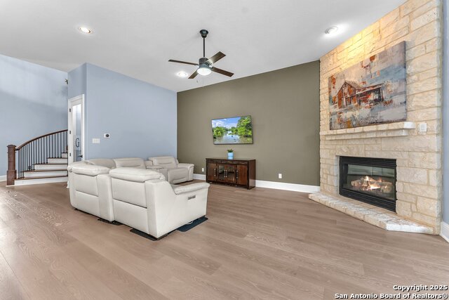 Image 11 of 50 For 26214 Tawny Way
