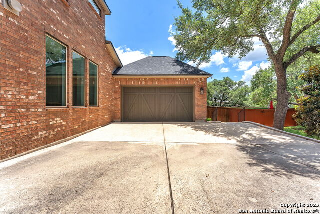 Image 4 of 50 For 26214 Tawny Way