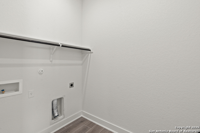 Image 16 of 28 For 20675 Huebner Rd Unit 523