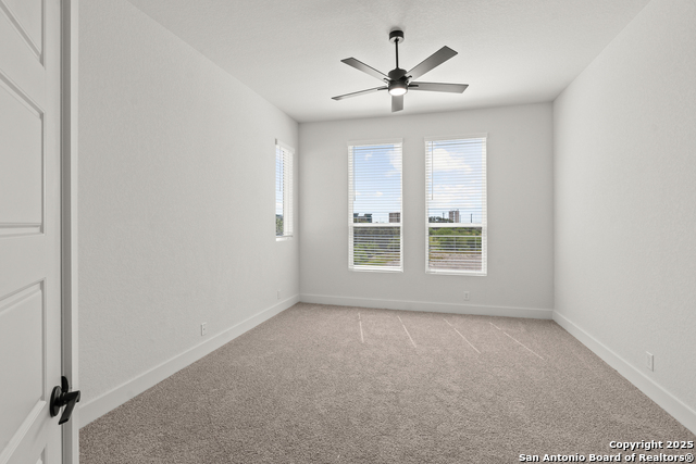 Image 18 of 28 For 20675 Huebner Rd Unit 523