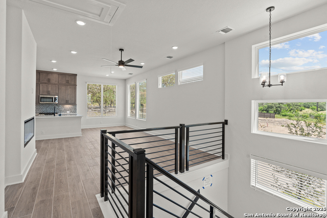Image 5 of 28 For 20675 Huebner Rd Unit 523