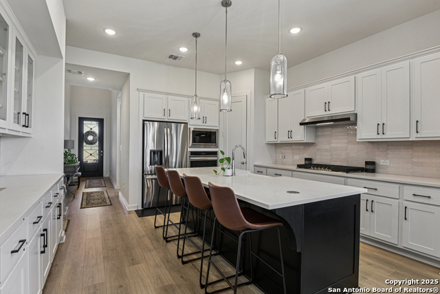 Image 10 of 39 For 2848 Maximilian Ln