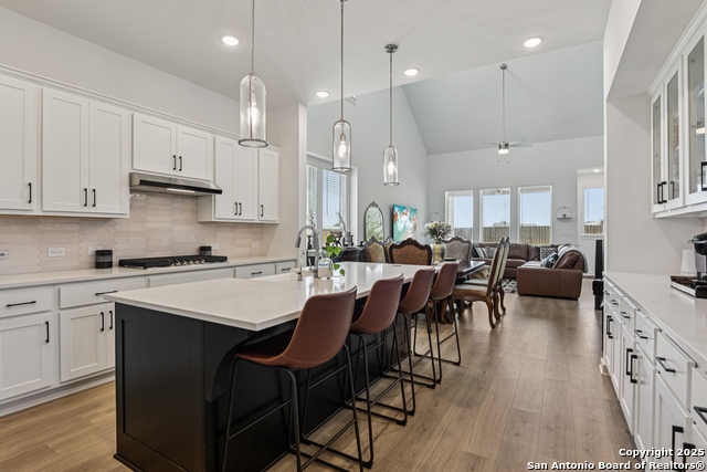 Image 12 of 39 For 2848 Maximilian Ln
