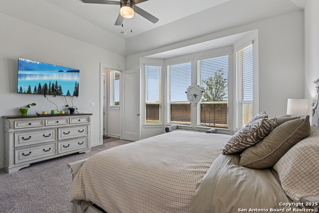 Image 16 of 39 For 2848 Maximilian Ln
