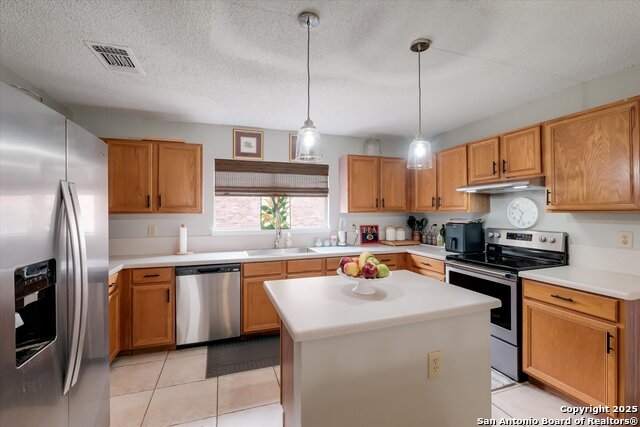 Image 18 of 32 For 25031 Granite Path