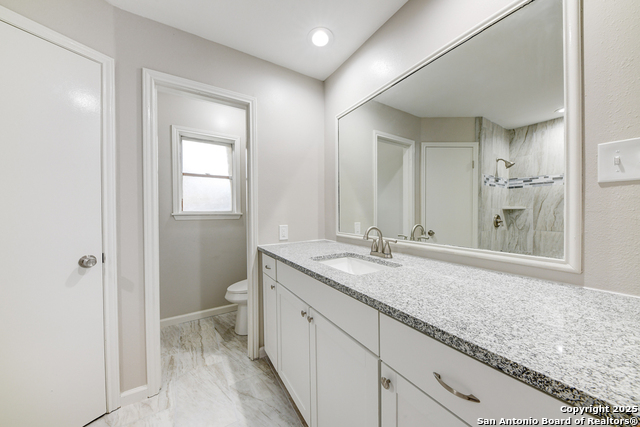 Image 17 of 36 For 627 Summerwood