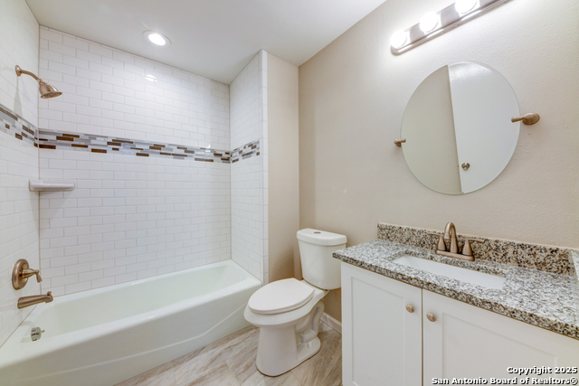 Image 21 of 36 For 627 Summerwood