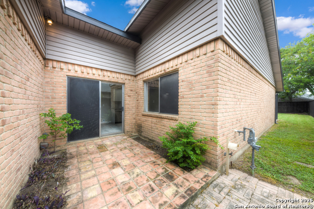 Image 27 of 36 For 627 Summerwood