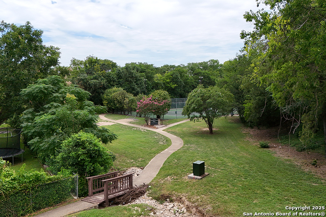 Image 33 of 36 For 627 Summerwood