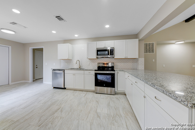 Image 9 of 36 For 627 Summerwood