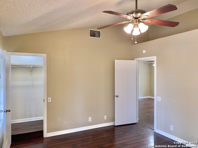 Image 21 of 38 For 11619 Milestone