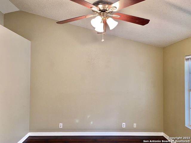 Image 23 of 38 For 11619 Milestone