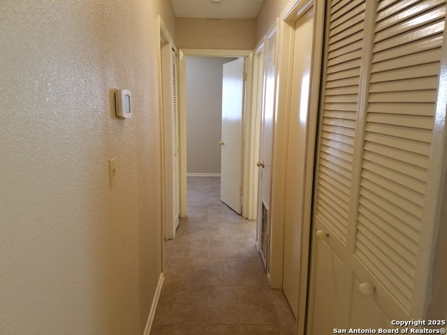 Image 18 of 30 For 7215 Glen Heights