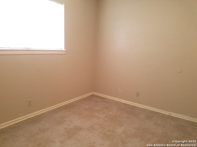 Image 23 of 30 For 7215 Glen Heights