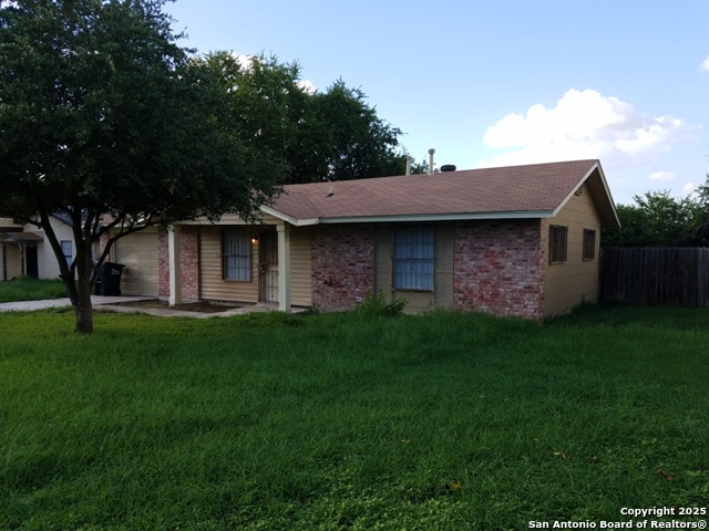 Image 3 of 30 For 7215 Glen Heights