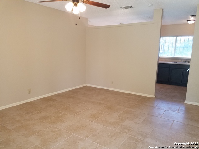 Image 4 of 30 For 7215 Glen Heights