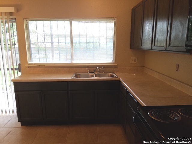 Image 6 of 30 For 7215 Glen Heights