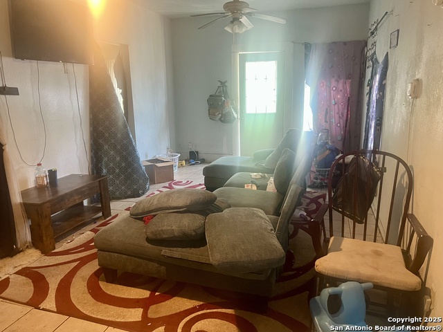 Listing photo id 1 for 214 Palmetto N