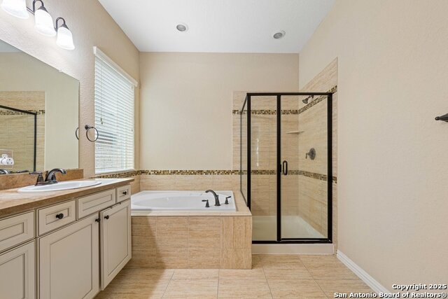 Image 21 of 42 For 28914 Diana Falls