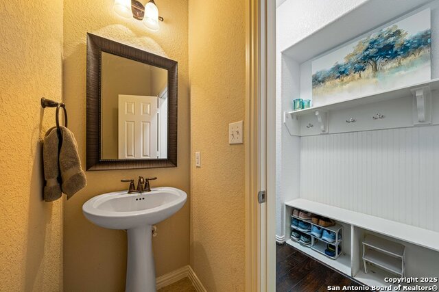 Image 24 of 42 For 28914 Diana Falls