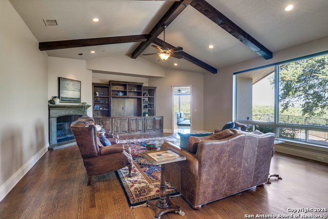 Image 14 of 44 For 11503 Toponga