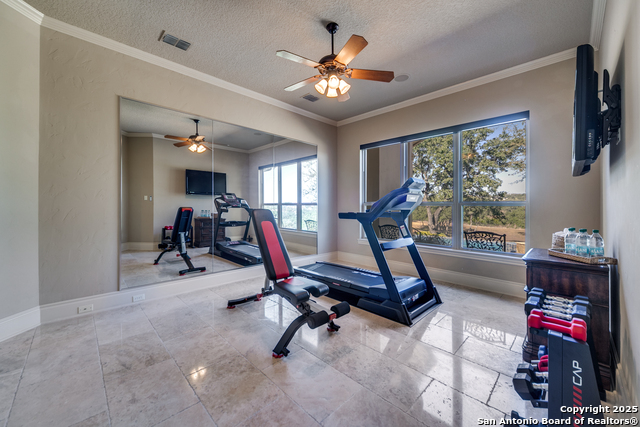 Image 26 of 44 For 11503 Toponga