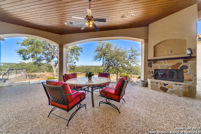 Image 35 of 44 For 11503 Toponga