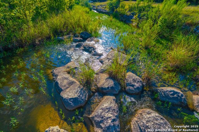 Image 11 of 29 For 327 Waring Welfare Road