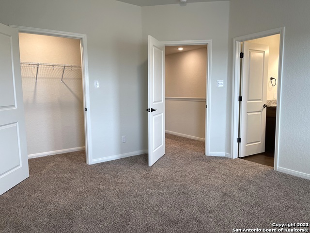 Listing photo id 12 for 10314 Lynwood Branch
